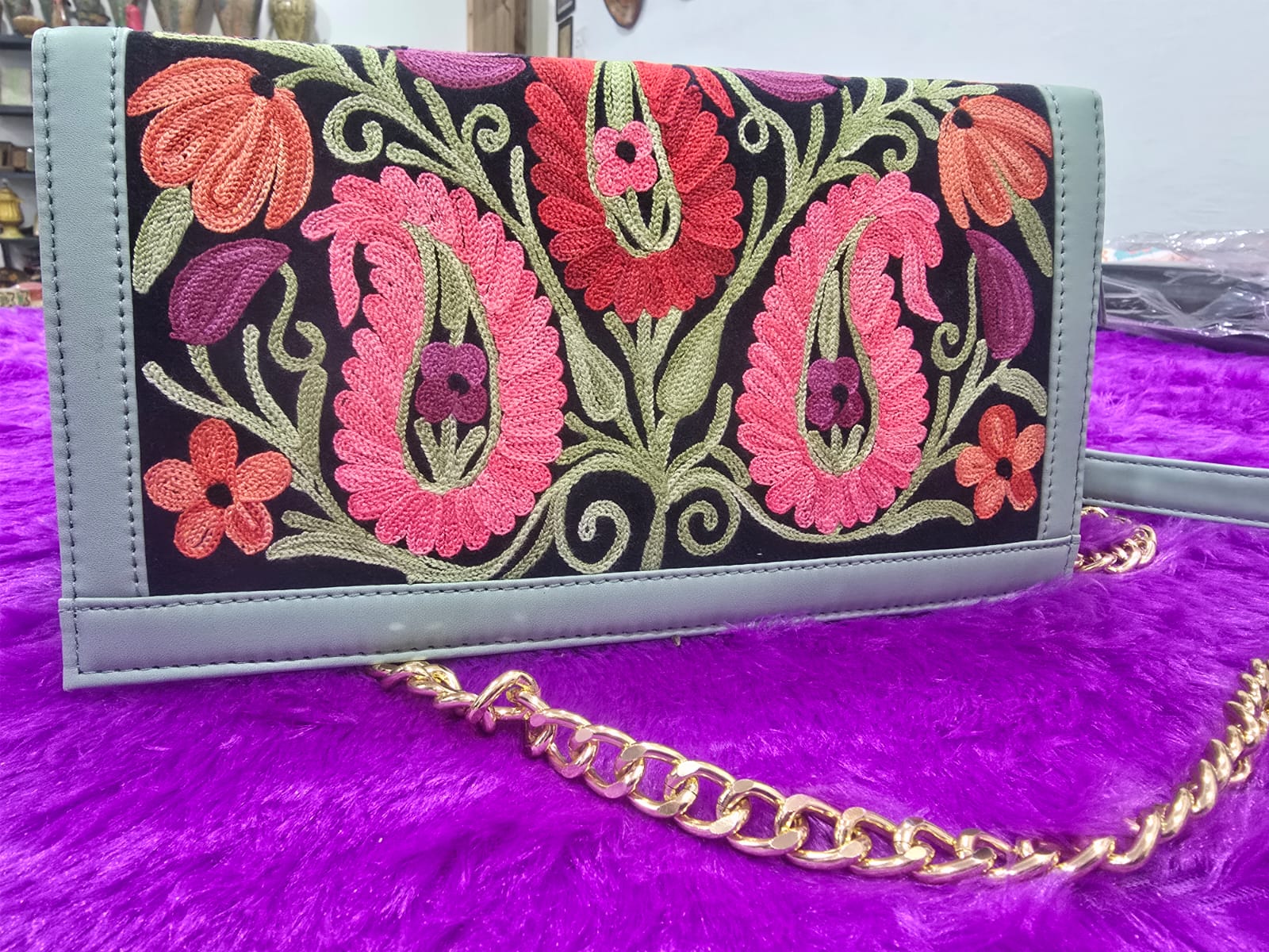 Kashmiri handbags,hand embroided hand bags for women,handmade tote bags,suede leather bags,handmade shoulder bags
